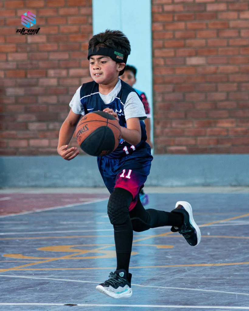 Loverball vs Guerreros · Premini